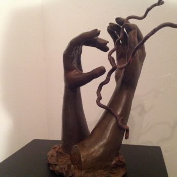 Скульптура под названием "Jeu-de-mains" - Noëlle Rious, Подлинное произведение искусства