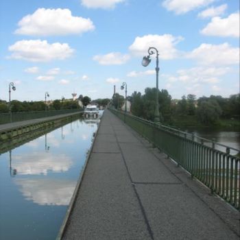 Photography titled "Pont canal de Briar…" by Noëlle Harault, Original Artwork