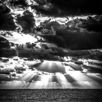 Fotografia intitolato "sunrise atlantic..." da Walkingsea, Opera d'arte originale