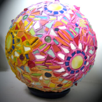 Sculpture titled "globe mosaïque de c…" by Odile Maffone, Original Artwork, Mosaic