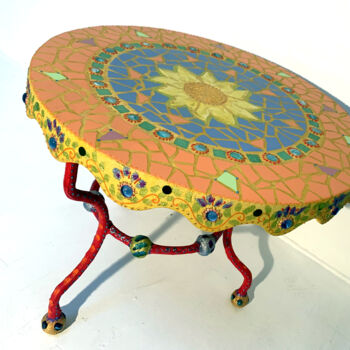 Design intitulée "table basse "tourne…" par Odile Maffone, Œuvre d'art originale, Meuble