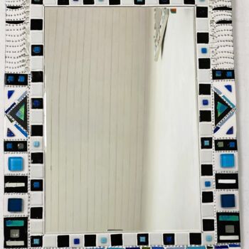 Design intitulée "miroir mosaïque "bl…" par Odile Maffone, Œuvre d'art originale, Mosaïque Monté sur Panneau de bois