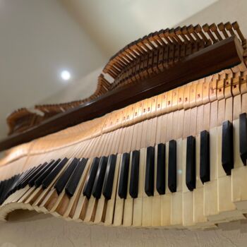 Design intitulée "Ivory piano wall art" par Oleg Degtyarenko, Œuvre d'art originale, Luminaire