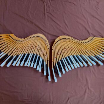 Scultura intitolato "Angel Wings made fr…" da Oleg Degtyarenko, Opera d'arte originale, Legno Montato su Pannello di legno