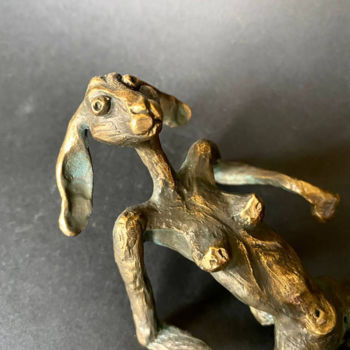 Sculptuur getiteld "Bunny (III), small…" door Oleg Kalashnik, Origineel Kunstwerk, Bronzen
