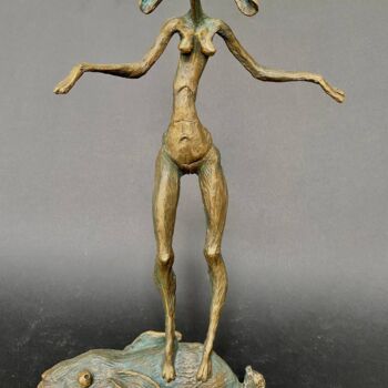 Sculpture intitulée "Bunny I" par Oleg Kalashnik, Œuvre d'art originale, Bronze