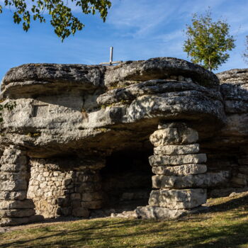 Фотография под названием "Cave-temple of pre-…" - Олег Марчак, Подлинное произведение искусства, Цифровая фотография