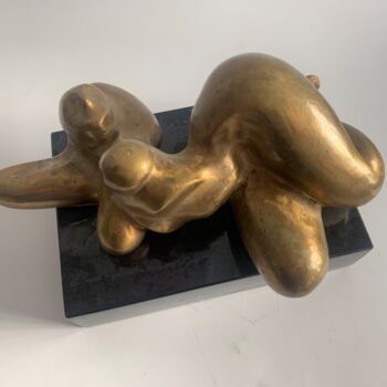 Skulptur mit dem Titel "Летний сон" von Oleg Putilin, Original-Kunstwerk, Bronze