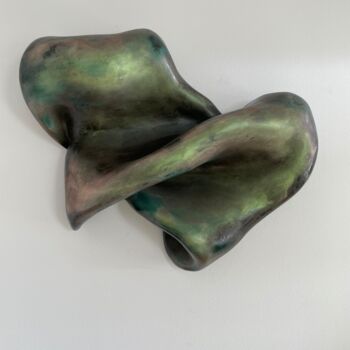 Sculpture intitulée "Heart of the Earth" par Olita Art, Œuvre d'art originale, Plâtre Monté sur Châssis en bois