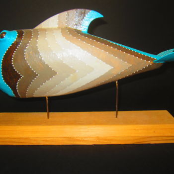 Sculpture intitulée "poisson bleu" par Oliv, Œuvre d'art originale, Techniques mixtes