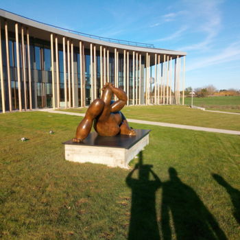 Scultura intitolato "la dordogne" da Olivier Martin, Opera d'arte originale, Bronzo