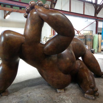 Escultura titulada "la dordogne  2.75 m" por Olivier Martin, Obra de arte original, Bronce