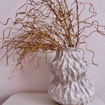 Скульптура под названием "Lona vase, ceramic…" - Ольга Яшина, Подлинное произведение искусства, Керамика