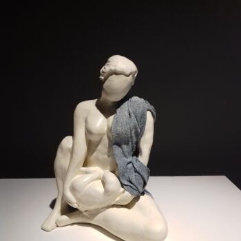 Скульптура под названием "Mère à l enfant" - Olympe, Подлинное произведение искусства
