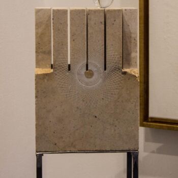 Escultura titulada "Sana" por Oskar Kern, Obra de arte original, Piedra