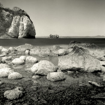 Fotografia intitulada "White Rocks" por Aleksandr Osokin, Obras de arte originais, Fotografia de filme