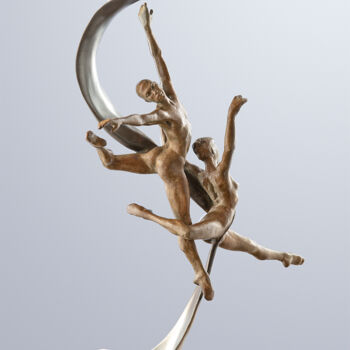 Скульптура под названием "Ballet Internationa…" - Paige Bradley, Подлинное произведение искусства, Бронза
