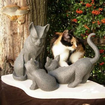 Sculpture titled "HISTOIRE DE CHAT" by Pakau, Original Artwork