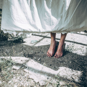 Фотография под названием "on the ground" - Karina Panaetova, Подлинное произведение искусства