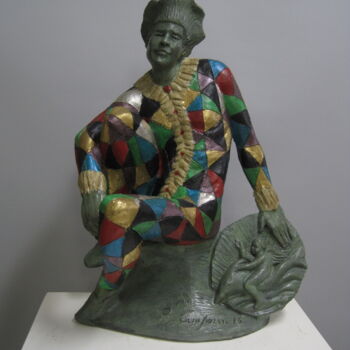 Sculpture titled "Arlecchino con meda…" by Paolo Camporese, Original Artwork, Terra cotta