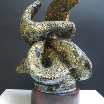 Sculpture intitulée "gold centrino" par Paolo Camporese, Œuvre d'art originale, Céramique