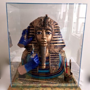 Scultura intitolato "Toutankhamon Mask L…" da Paolo Orlando, Opera d'arte originale, Legno