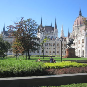Фотография под названием "Budapest parliament…" - Yann Delpech, Подлинное произведение искусства, Цифровая фотография