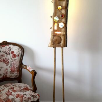 Γλυπτική με τίτλο "Totem Lamp 040523" από Pascal Denis Sculpture, Αυθεντικά έργα τέχνης, Ξύλο