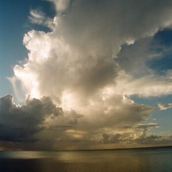 Photographie intitulée "tropical sunset" par Pascal Senequier Buquen, Œuvre d'art originale