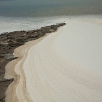 Photography titled "Esquisse Camargue" by Pat Boe, Original Artwork