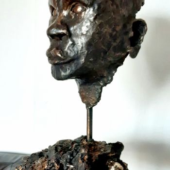 Sculpture titled "Visage d'un homme" by Bueno Patrice, Original Artwork, Bronze