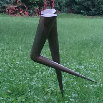 Sculpture titled "l' élégance sportive" by Patrice Kauffmann, Original Artwork, Metals