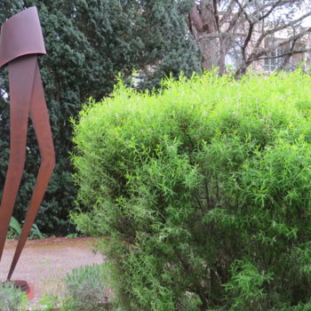 Escultura intitulada "la fille qui marche" por Patrice Kauffmann, Obras de arte originais, Metais