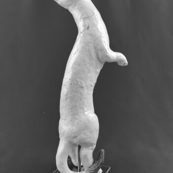 Sculpture intitulée "hermine debout" par Patricia Grenier, Œuvre d'art originale, Céramique