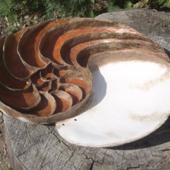 Escultura intitulada "Spirale concave" por Patricia Pons Engels, Obras de arte originais, Cerâmica