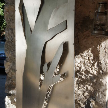 Sculptuur getiteld "arbre décalé" door Patrick Desombre, Origineel Kunstwerk, Metalen