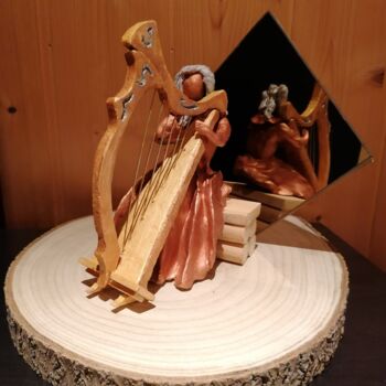Sculpture titled "la  Harpiste" by Patrick Le Garles, Original Artwork, Clay