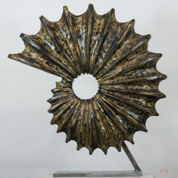 제목이 "Ammonite (Erable Sy…"인 조형물 Patrick Thubert로, 원작, 나무
