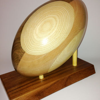 Skulptur mit dem Titel "(v)Trophée Rugby-No…" von Patrick Thubert, Original-Kunstwerk, Holz