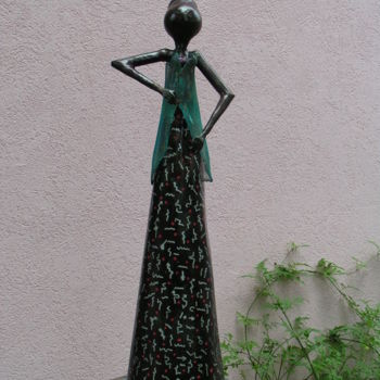 Skulptur mit dem Titel "Little Tana" von Patrick Dupont, Original-Kunstwerk