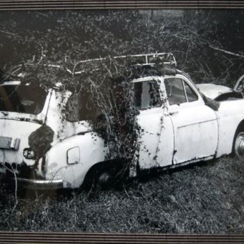 Photography titled "ARONDE BREACK" by Patrick Montain, Original Artwork