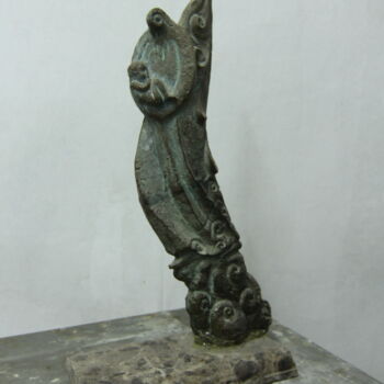Sculpture titled "Guardian angel" by Paul Bretter, Original Artwork, Bronze