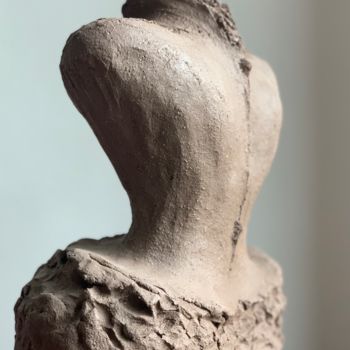 Sculpture titled "la marquise" by Paul Yves Poumay, Original Artwork, Terra cotta