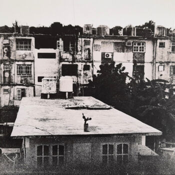 Fotografie getiteld "Derrière l'hotel 4…" door Pauline Clukker, Origineel Kunstwerk, Film fotografie