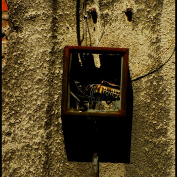 Fotografia intitolato "junction box" da Paweł Potapowicz, Opera d'arte originale, Fotografia digitale