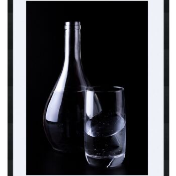 Photography titled "Bottle of water" by Pavel Bredikhin, Original Artwork, Digital Photography Mounted on Wood Stretcher fra…