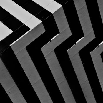 Photography titled "Labyrinth of the ci…" by Pedro Noir, Original Artwork, Digital Photography Mounted on Wood Stretcher fra…
