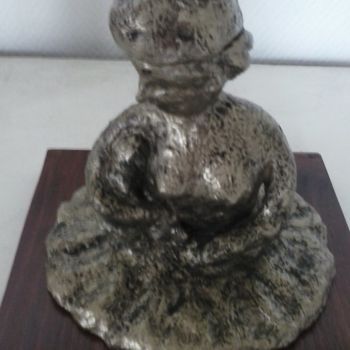 Skulptur mit dem Titel "La Berceuse" von Marie Phebidias, Original-Kunstwerk, Terra cotta