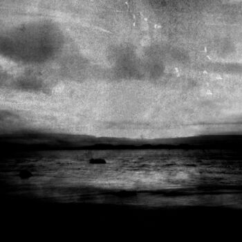 Fotografia intitulada "The dark sea......." por Philippe Berthier, Obras de arte originais, Fotografia digital
