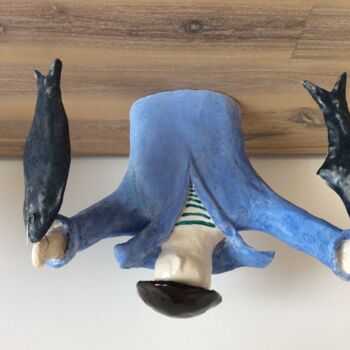Sculpture titled "Marin aux sardines" by Philippe Coeurdevey, Original Artwork, Ceramics